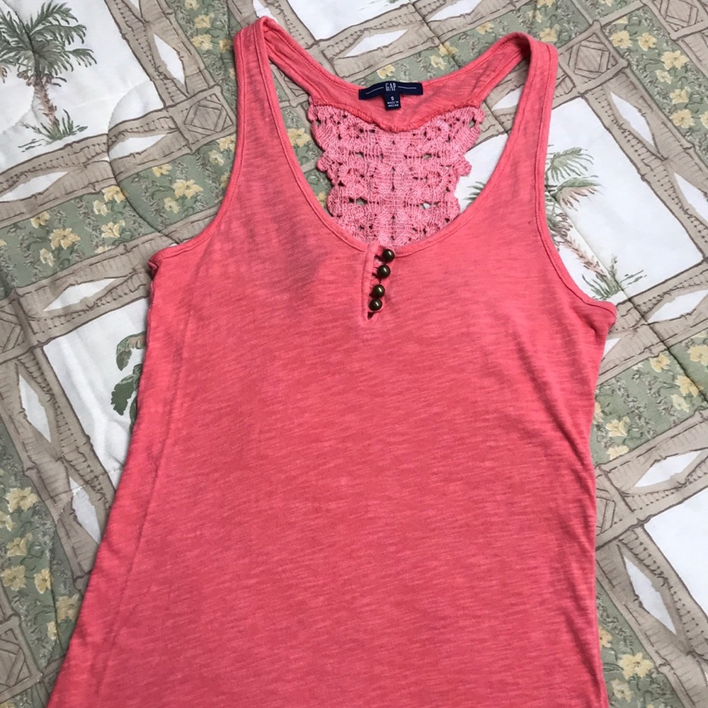 Gap Women’s Racerback Tank Top